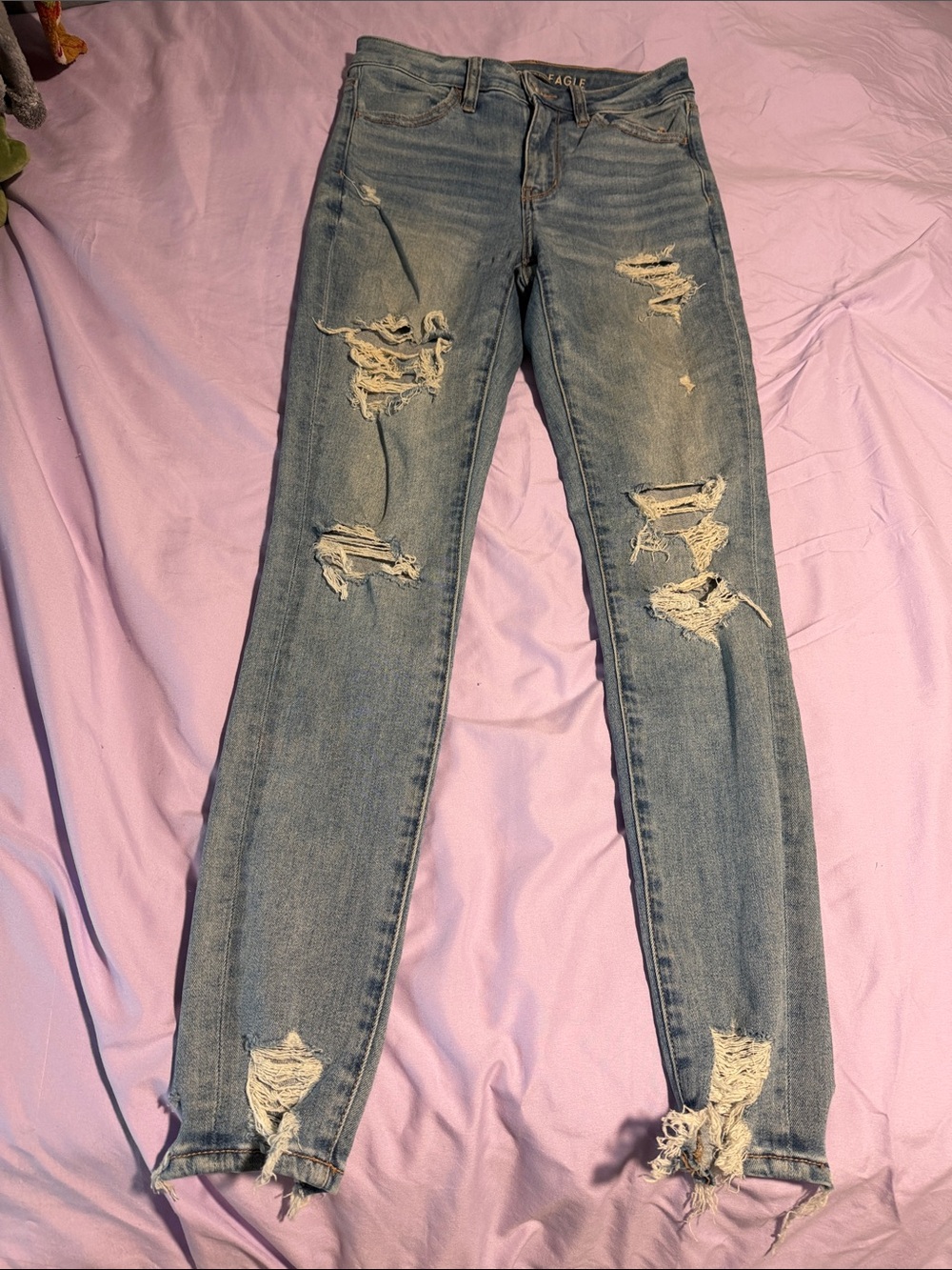 American Eagle Outfitters Light Blue Distressed Skinny Jeans